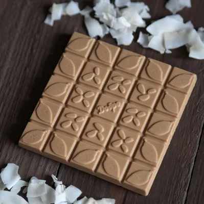 Белый шоколад с кедровым орехом — Ново-Николаевский Шоколадный Дом Бриля