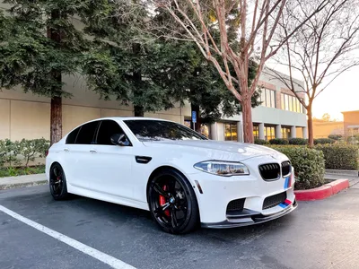 DT: 5k-Mile 2022 BMW M5 50th Anniversary | PCARMARKET