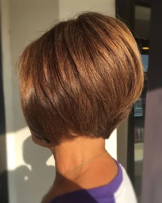 Стрижка боб-каре на короткие волосы 2018: вид сзади и спереди | Frisuren,  Bob frisur, Elegante frisuren