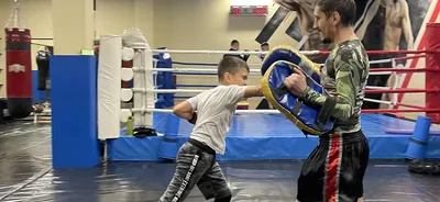 Открыт набор в секцию Тайского бокса для детей и взрослых🥊 🔹Пн. Ср. Пт.  🔹8-12 лет 14.00-15.30 🔹13 лет и старше 19.00-20.30 Тренировки… | Instagram