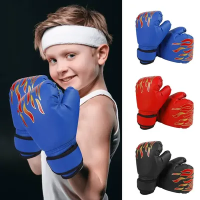Старые боксерские перчатки висят на …» — создано в Шедевруме