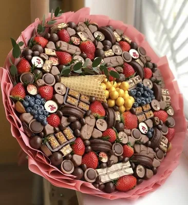 Купить сладкий букет из конфет \"Топ\" по доступной цене с доставкой в Москве  и области в интернет-магазине Город Букетов