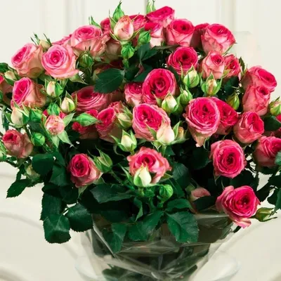 Букет из 11 красных роз с декором 60 см в Санкт-Петербурге. Красные от  официального производителя с доставкой.