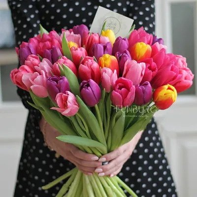 Красивый букет тюльпанов \"Майская прохлада\" купить в Реутове в Букет-Элит