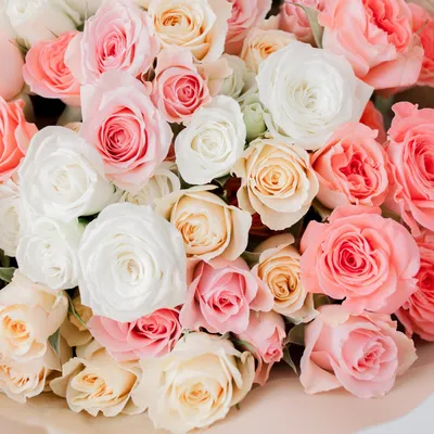 Букет на 8 Марта – купить красивый букет цветов на 8 Марта в  Санкт-Петербурге с доставкой | цветочный Kora