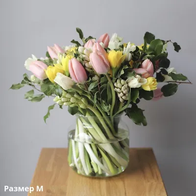 Букет из пионовидных роз и тюльпанов - заказать доставку цветов в Москве от  Leto Flowers