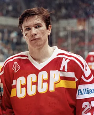 Олимпийские игры on Instagram: \"🏒 Вячеслав Быков — легенда не только  российского, но и мирового хоккея. Он становился олимпийским чемпионом на  Играх в Калгари-1988 и Альбервиле-1992. ⠀ Многократный чемпион мира в  качестве