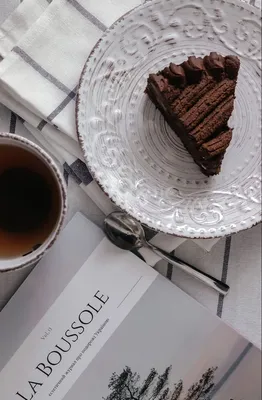 Чай с кусочком торта» — создано в Шедевруме