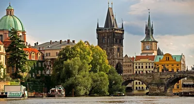 Великолепная Прага - тур на 8 дней по маршруту Замок Чешский Штернберк -  Дрезден - Кутна Гора - Прага - Карловы Вары. Описание экскурсии, цены и  отзывы.