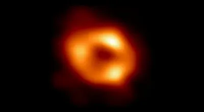 Черная дыра поглотит Солнце: она со страшной скоростью летит в сторону  Солнечной системы - KP.RU