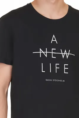 Черная длинная футболка с вырезом на плече и белой надписью арт.132211 -  купить в Барнауле