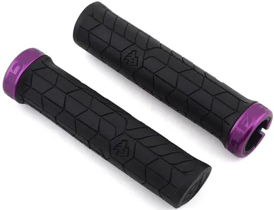 Черно-фиолетовая бабочка с крупным клетчатым дизайном 827496 – купить по  цене 650 руб. в интернет-магазине shop-italy.ru