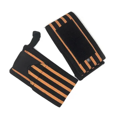 Черно-оранжевые кроссовки с мехом на молнии Adidas Falcon
