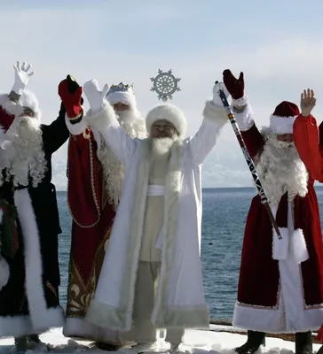 Деды Морозы из разных стран пройдут по улицам Омска | 12 канал