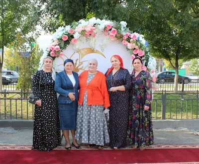 День чеченской женщины отметили в районах культурными мероприятиями