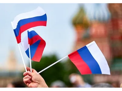 ЦМТ Москвы поздравляет с Днем Государственного флага России