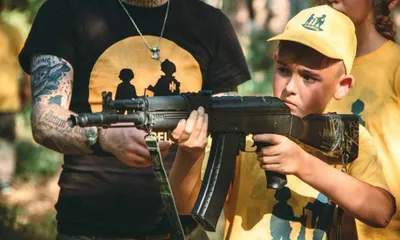 Детский костюм солдата армии, камуфляж с беретами, саблей, игрушечный  пистолет, телескоп, рация, компас (ID#1719831893), цена: 3148.62 ₴, купить  на Prom.ua