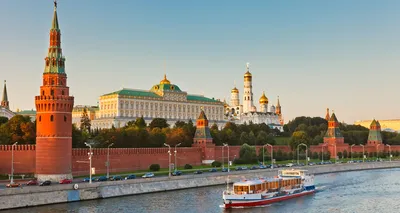 Доброе утро всем! ❤ Москва заросшая …» — создано в Шедевруме