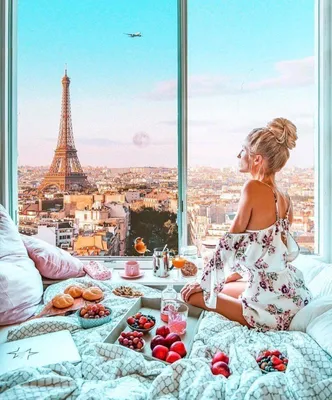 Пусть каждая просыпается в таком прекрасном месте! Доброе утро!🎀💋 |  Paris, Photoshoot inspiration, Instagram