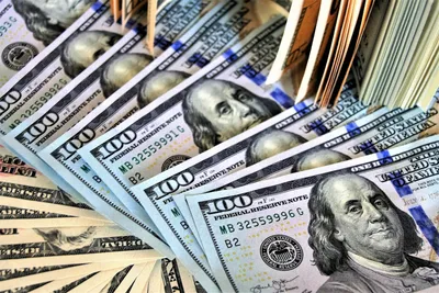 Доллар становится дешевле: что происходит с валютой - Экономика