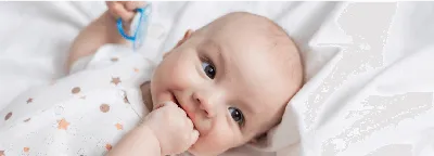 ребенок 2 месяца стоковое фото. изображение насчитывающей месяцы - 217422246