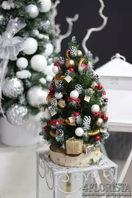 Декорированная новогодняя елка №60 — купить с доставкой в Москве