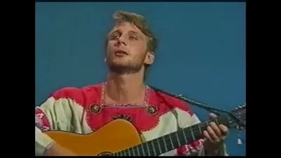 Поёт молодой Николай Емелин. Вороны. Young Nickolai Emelin singing. Vorony.  Best Traditional Russian - YouTube