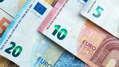 Евросоюз прекратил выпуск купюр по 500 евро