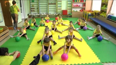 Фотоотчёт «Физкультура в младшей группе» (14 фото). Воспитателям детских  садов, школьным учителям и педагогам - Маам.ру