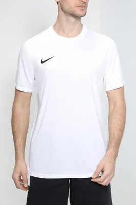 Футболка Nike AR5004-100 по акционной цене в аутлет интернет-магазине  brand-centr.com