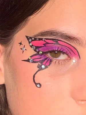 Ну как же мне красиво 🥺😻 Прям услада для глаз 💖 Моя красивая Арина  @zakharushkina_a Мой показ цветного макияжа на базовом курсе… | Instagram