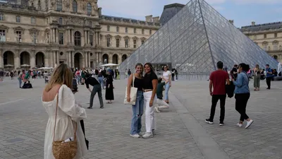Социальная напряженность во Франции: индустрия туризма держит удар |  Euronews