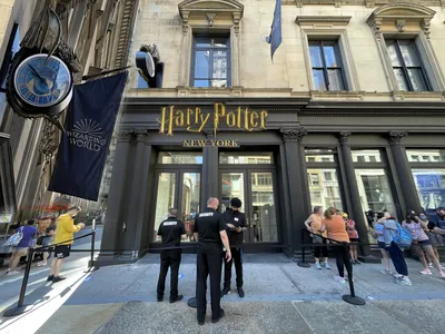 Волшебная палочка Harry Potter Гарри Поттер 35 см - premium series купить  по цене 3999 ₽ в интернет-магазине Детский мир