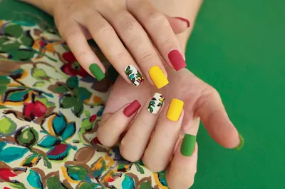 Модный маникюр на короткие ногти 2024: красивый маникюр на короткие ногти  фото