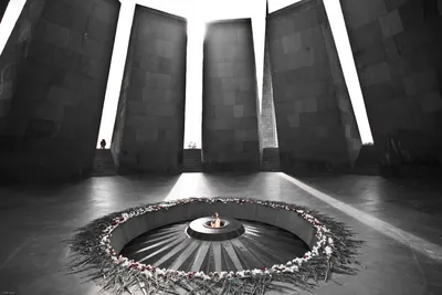 Геноцид армян: Холокост Востока