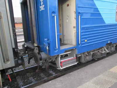 Голубой вагон\" Песню из \"Чебурашки\" поют железнодорожники России!  #Музыкавместе #ПесниЖелезныхДорог - YouTube