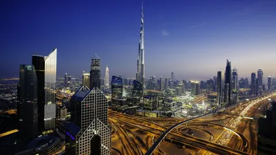 Город Дубай подземный редакционное фотография. изображение насчитывающей  апбитража - 77642527