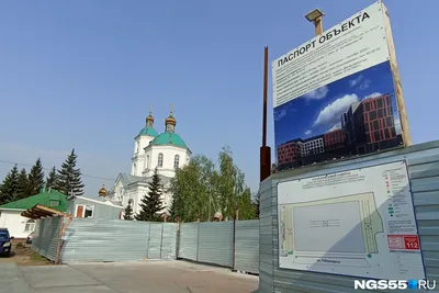 Башня с часами с Любинского проспекта выбрана символом Нового года в Омске  • TOP24 • Омск