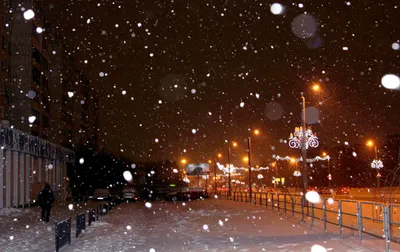 Зима пришла в Тбилиси: первый снег на улицах города - фото - 05.12.2022,  Sputnik Грузия