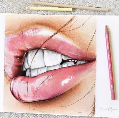 Красивые сексуальные губы с белыми зубами на розовом фоне. Рисунок женских  губ. Ручная работа. Бесшовный образец для дизайна Стоковая иллюстрация  ©MargaritaSh #113871804