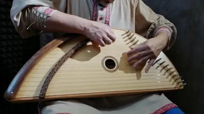 Гусли приносят в дом счастье - народный музыкальный инструмент - купить  настоящие гусли можно здесь - YouTube