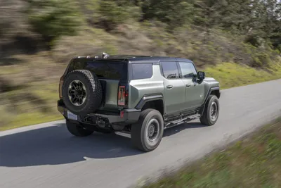 GM Set to Revive Hummer Brand with Electric Truck and SUV - Bloomberg