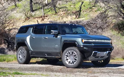 Review: 2024 GMC Hummer EV SUV shows off what can be
