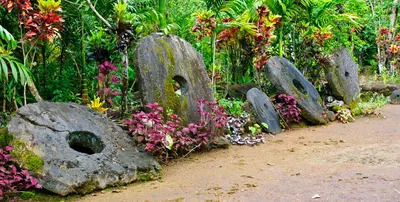 Остров Яп и его гигантские каменные деньги. Микронезия
