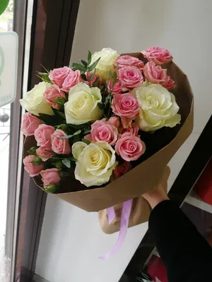 Мэллори: яркие жёлтые и оранжевые кустовые розы по цене 4158 ₽ - купить в  RoseMarkt с доставкой по Санкт-Петербургу