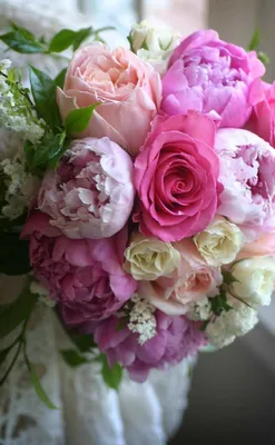Красивые шикарные букеты цветов - 67 фото