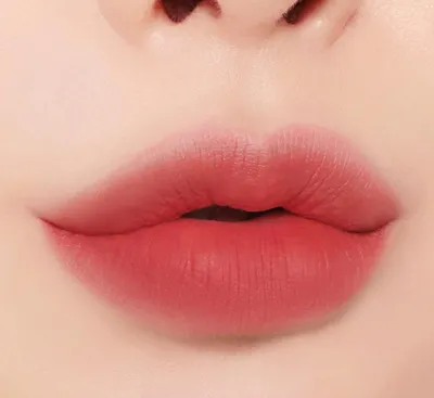 Вид на красные губы женщины, крупный план :: Стоковая фотография ::  Pixel-Shot Studio