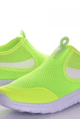 Nike выпустит яркие кроссовки Air Force 1 со светящимися элементами | Канобу