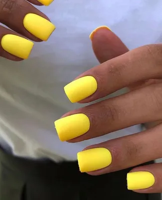 7 самых модных лаков для ногтей на лето 2022: от вишневого до ярко-желтого  | MARIECLAIRE