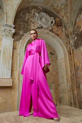 Яркие платья из сатина и шелка в новой коллекции Rasario | Vogue Russia